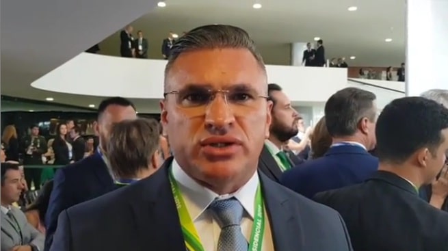 Julian Lemos é o parlamentar da Paraíba mais influente nas redes sociais
