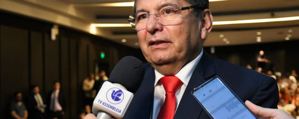 Adriano Galdino acusa Gervásio Maia de causar crise no PSB