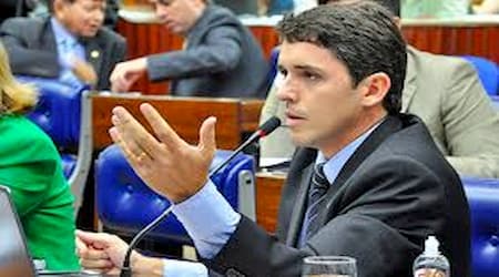 Tovar defende mudanças no saneamento básico de CG