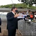 Bolsonaro admite que falou PF
