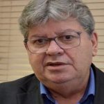 Governador ignora decreto