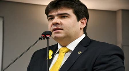 Eduardo Carneiro rompe