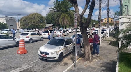 entrega de cestas básicas