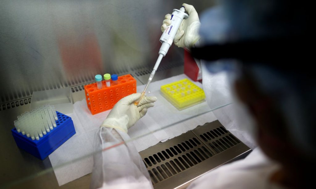 Anvisa permite teste clínico para tratar pneumonia causada por covid