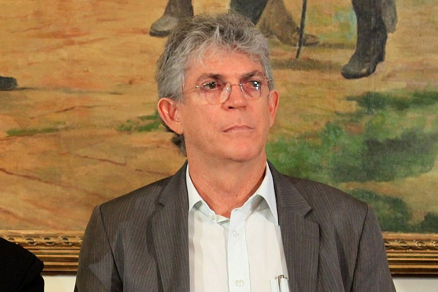 Juíza eleitoral determina que Ricardo Coutinho retire do ar vídeo de convenção do PSB no qual insulta adversários