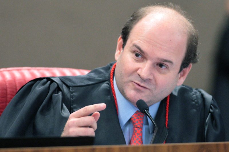 Ministro do TSE nega recursos e mantém candidatura de Anísio Maia a prefeito de JP