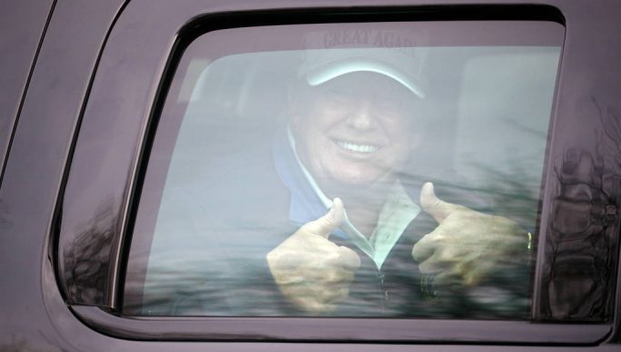 Dezesseis dias após vitória de Biden, Trump autoriza transição de governo