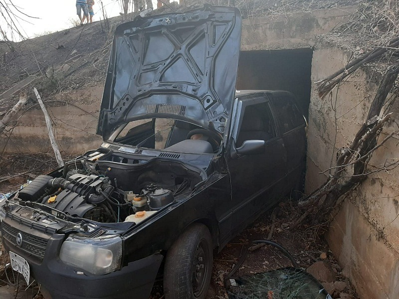 Homem é assassinado dentro de veículo na PB-325 próximo a Jericó