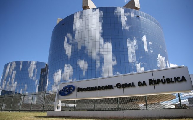 PGR recorre de decisão que suspendeu trecho da Lei da Ficha Limpa