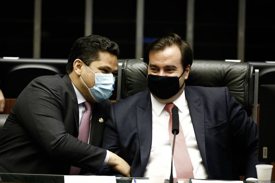 STF veta possibilidade de Maia e Alcolumbre serem reeleitos para presidir Câmara e Senado