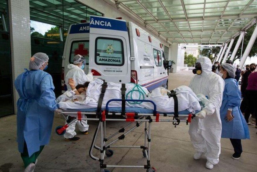 Em hospital de Manaus, ala inteira de pacientes morre por falta de oxigênio
