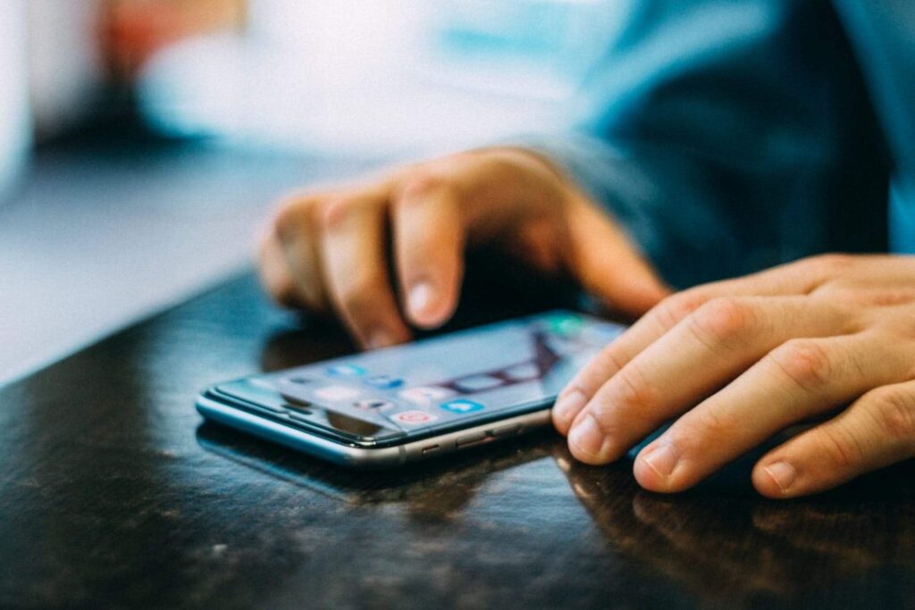 Propostas que criam cartão de vacinação digital serão analisadas pela Câmara