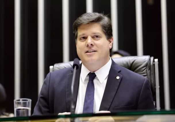 Baleia aceita exigências da esquerda por apoio na eleição da Câmara