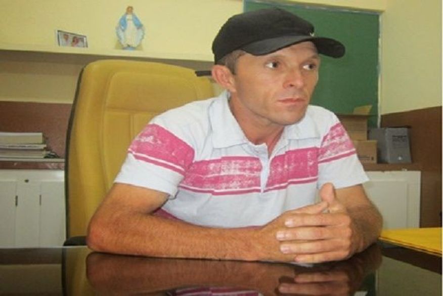 Justiça mantém condenação de ex-prefeito por contratação irregular de serviços de locação de trator