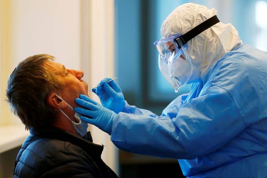 Recuperar-se de Covid-19 pode dar imunidade a 83%, mas não evita transmissão, indica estudo