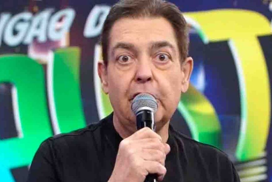 Faustão surge 24 quilos mais magro e surpreende web