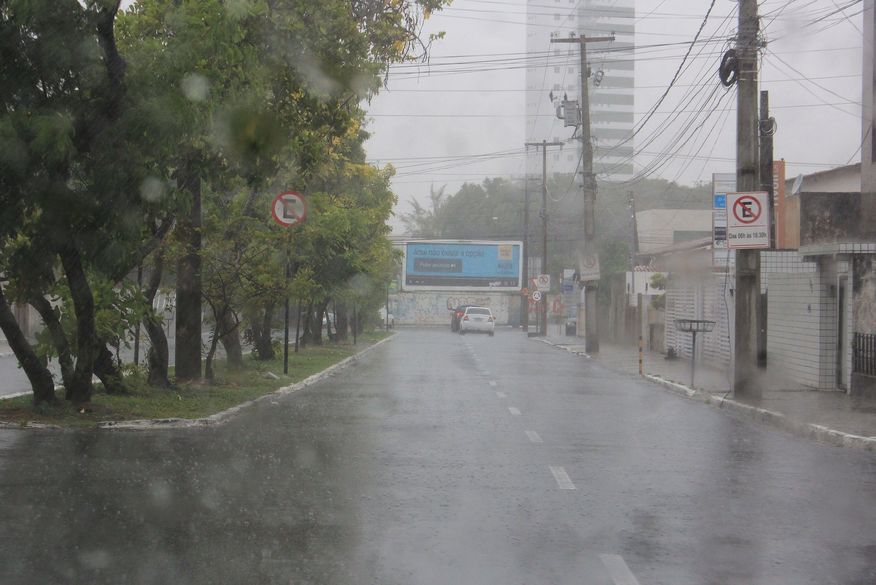 Inmet emite alerta de chuvas intensas para São Bentinho e mais 83 municípios paraibanos