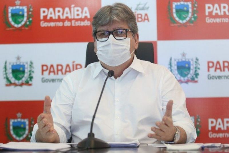 Afinal de contas o que ‘pensa’ o Governador da Paraíba em relação a evitar aglomeração?