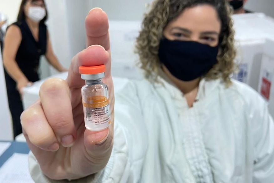Paraíba deve receber 110.250 doses de vacina contra a covid-19 até o fim desta semana