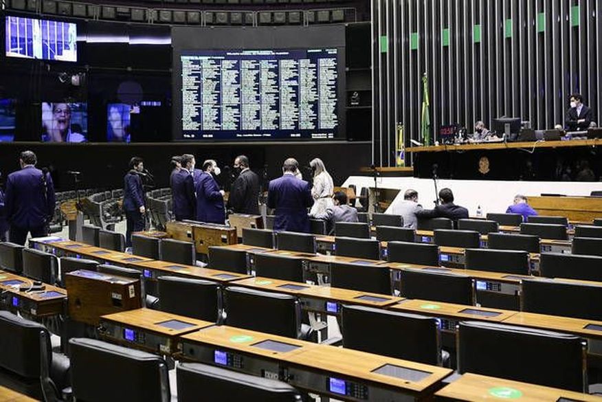 Em home office, Senado vai trocar camas de apartamentos funcionais