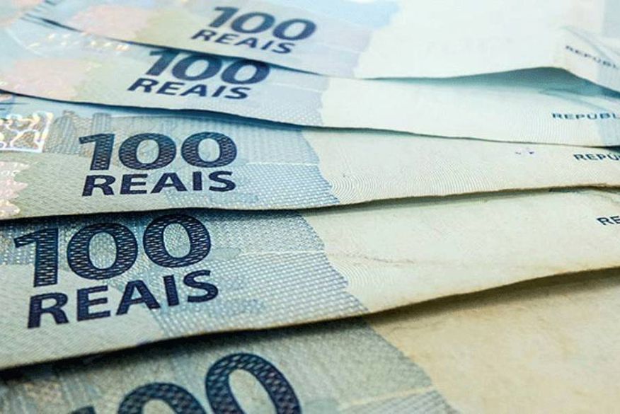 Câmara aprova MP que reajusta salário mínimo para R$ 1.100 sem reposição total da inflação