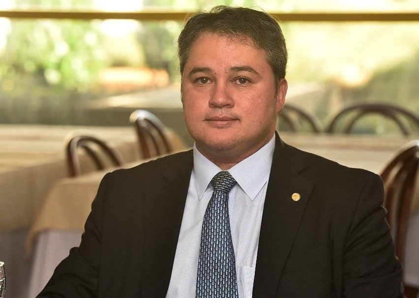 Efraim Filho, eleito pela Paraíba, assume o primeiro mandato como senador em fevereiro