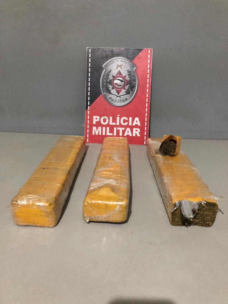 Polícia apreende droga que traficantes escondiam em lixeiro, na PB