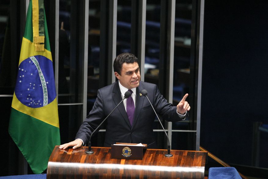 Após ser destituído da presidência do PTB, Wilson Santiago deve definir destino partidário esta semana
