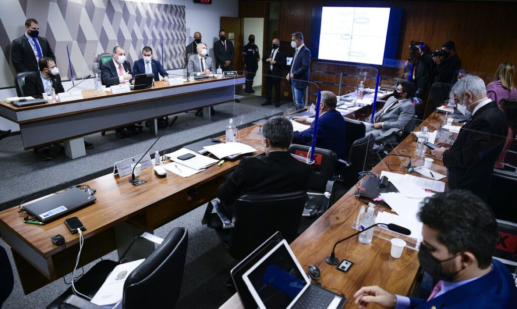 Luis Ricardo Miranda diz ter sofrido pressões para compra da Covaxin