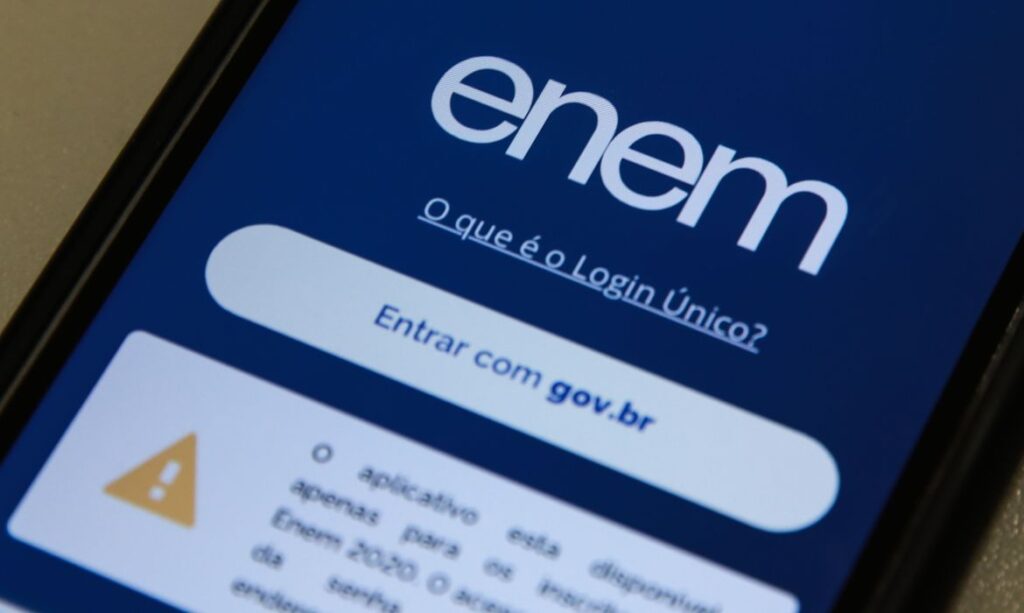 Estudantes foragidos da justiça são presos na saída dos locais de provas do Enem na Paraíba