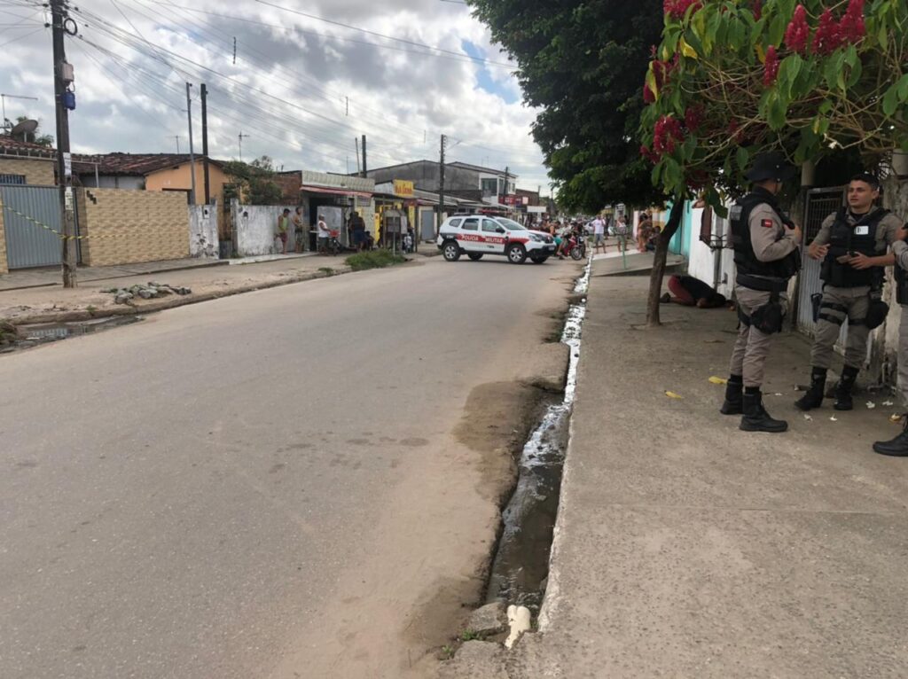 Jovem é colocado de joelhos e executado em Santa Rita; família desconfia de agiota