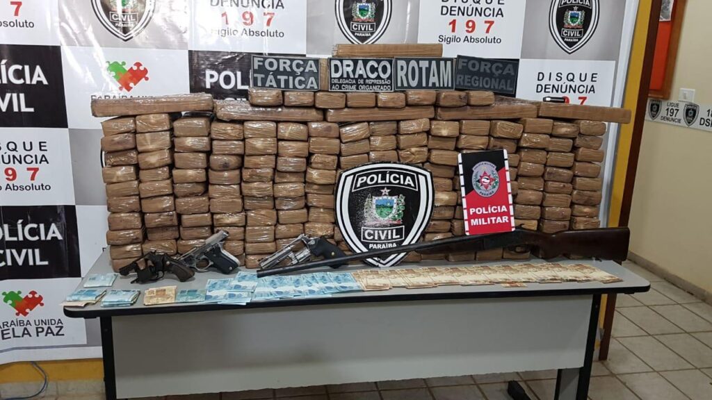 Cerca de 500 quilos de maconha são aprendidos pela polícia no Sertão do Estado
