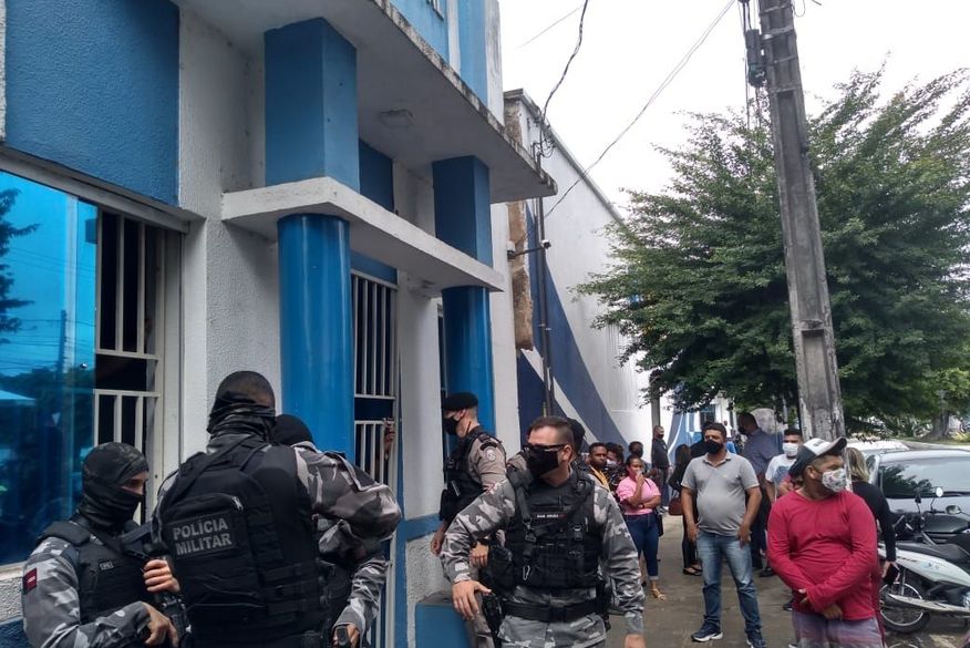 Bomba caseira explode na Câmara Municipal de Sapé durante sessão tumultuada