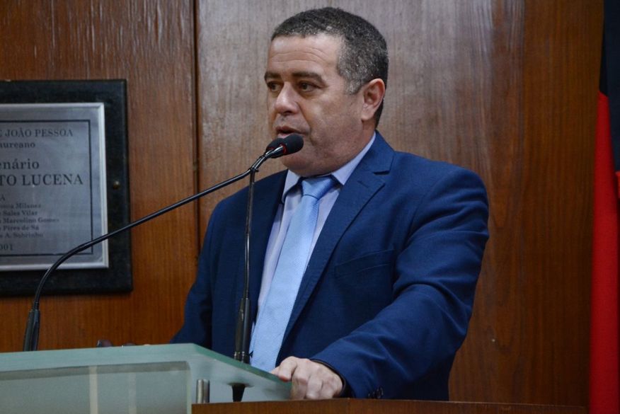 João Almeida deverá doar R$ 8,1 mil a hospital de João Pessoa após furar fila da vacinação contra Covid-19