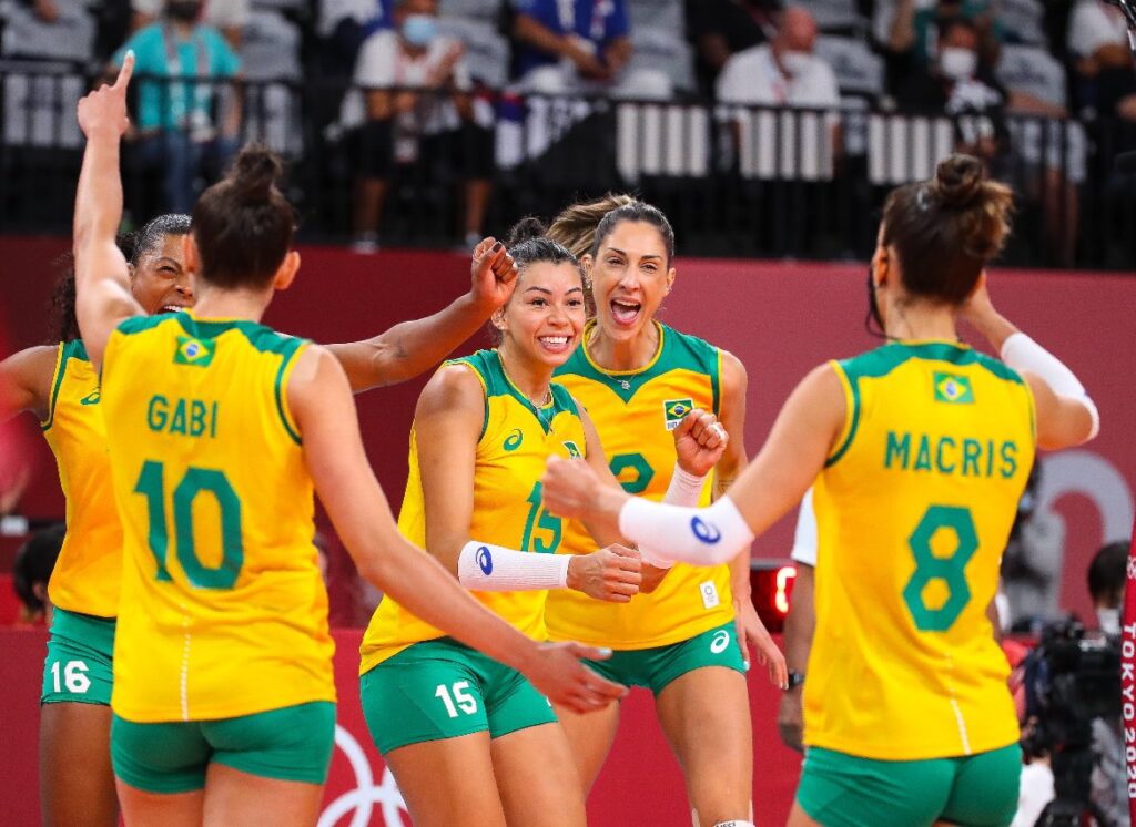 Sem Tandara, Brasil passa com facilidade pela Coreia e vai à final do vôlei contra os EUA