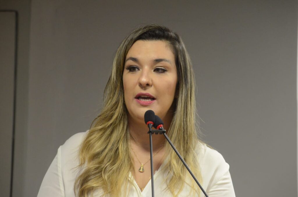 Camila Toscano diz que PSDB não vai fechar as portas para diálogo com ex presidente Lula