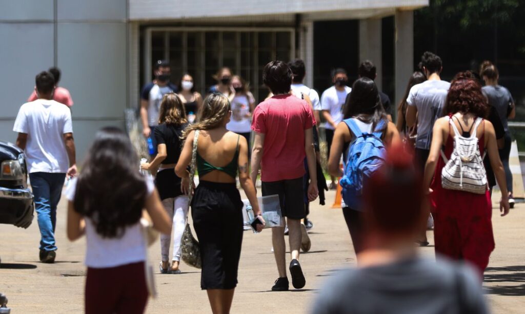 STF: relator vota por ampliar isenção de taxa de inscrição no Enem