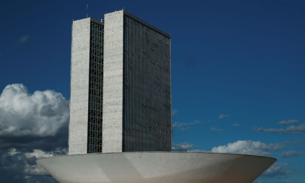 Senado Federal prepara audiência pública para discutir cigarros eletrônicos