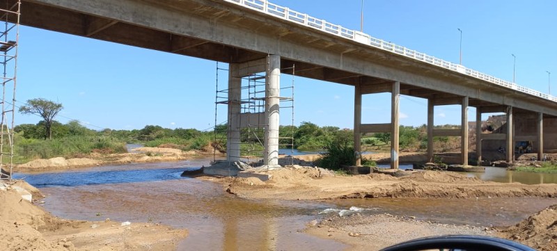 DER restaura ponte sob o Rio Piranhas, em São Bento