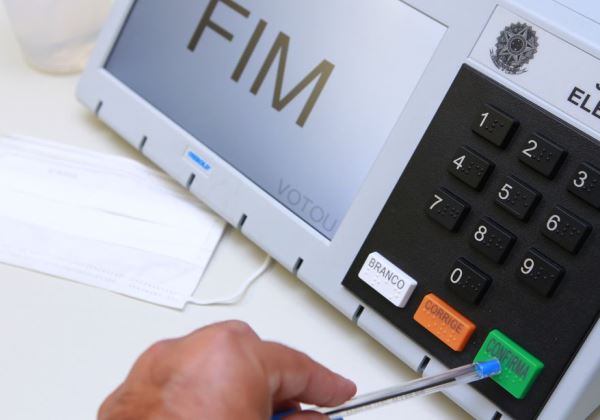 Projeto abre crédito de R$ 46,5 milhões para compra de urnas eletrônicas
