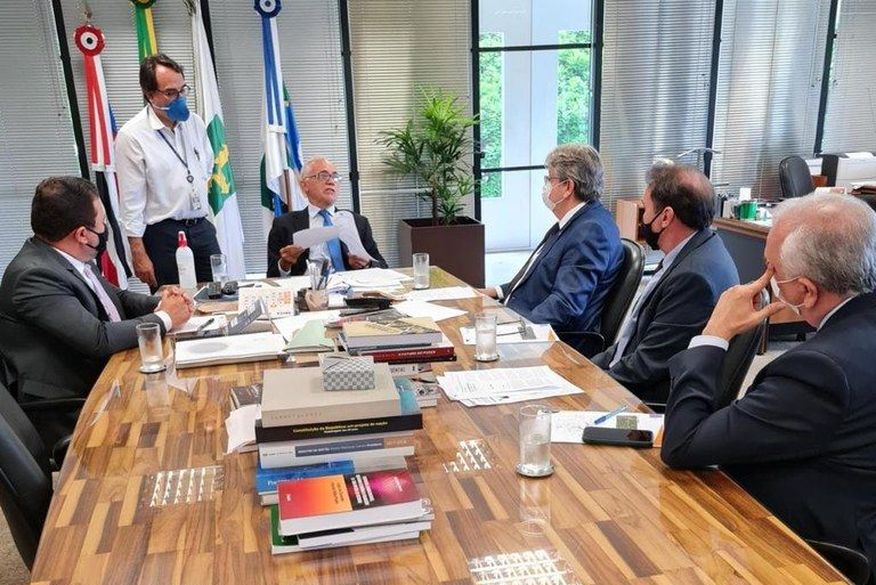 João Azevêdo reivindica no TCU liberação das obras do Ramal de Piancó para assegurar água a 37 municípios da Paraíba