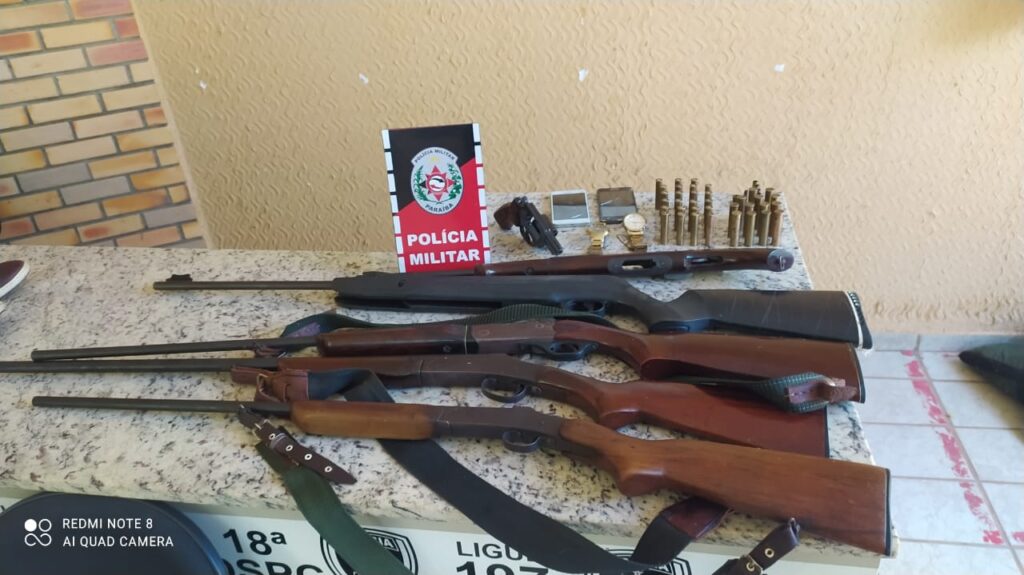 Polícia Militar apreende armas de fogo e recupera objetos roubados em Jericó