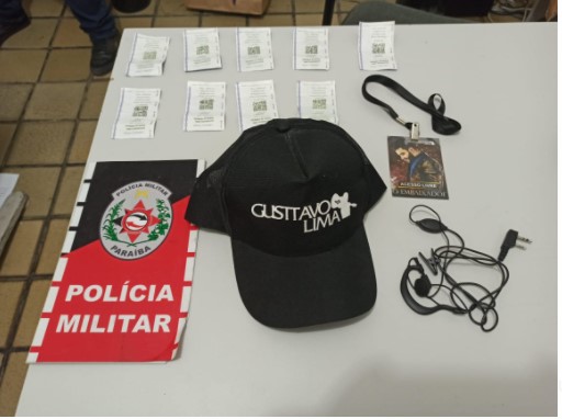 POLÍCIA MILITAR CONDUZ SUSPEITO DE VENDER INGRESSOS FALSOS EM SÃO BENTO
