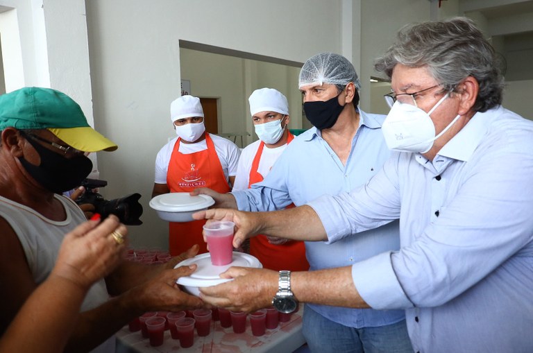 João Azevêdo entrega Restaurante Popular de Pombal e amplia ações de segurança alimentar no Sertão