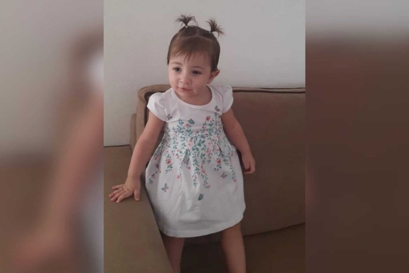 Menina de 11 meses morre após se afogar na piscina em Patos, no Sertão