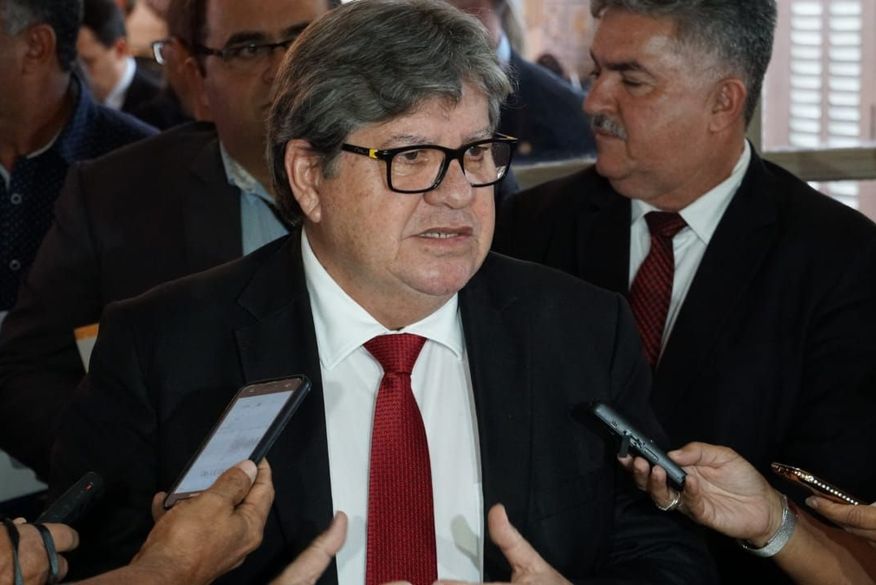 “Estamos levando dignidade para as forças de segurança na Paraíba”, diz João Azevêdo sobre reajuste e incorporação da bolsa aos policiais