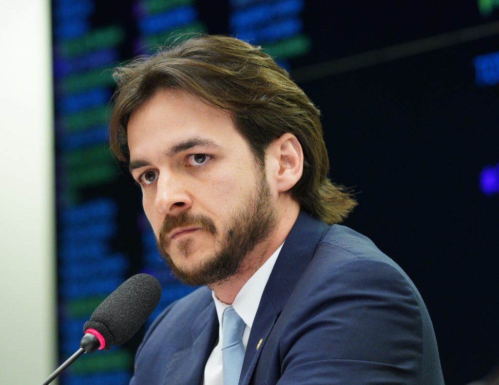 Vice-prefeito de Piancó rompe com prefeito e anuncia apoio a Pedro Cunha Lima