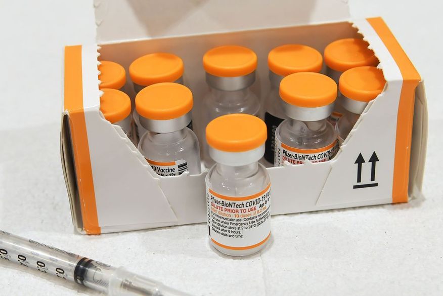 Pfizer recomenda que sinais vitais de crianças vacinadas indevidamente em Lucena sejam monitorados e indica portal para registro de eventos adversos