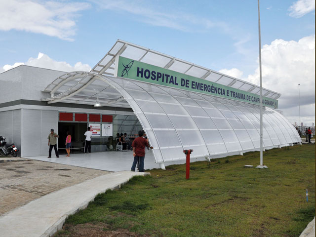 Criança vítima de tiroteio recebe alta do Trauma