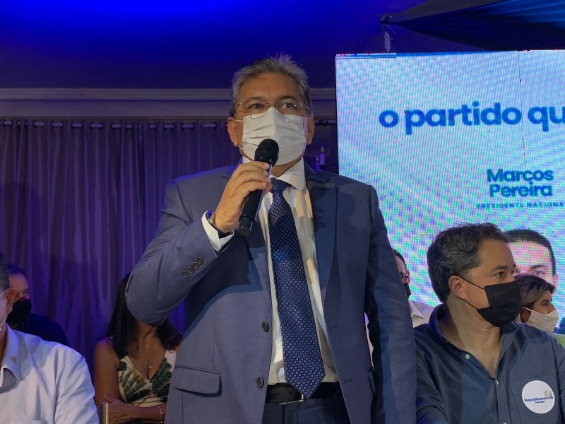 Presidente da Assembleia da PB, Adriano Galdino anuncia filiação ao Republicanos